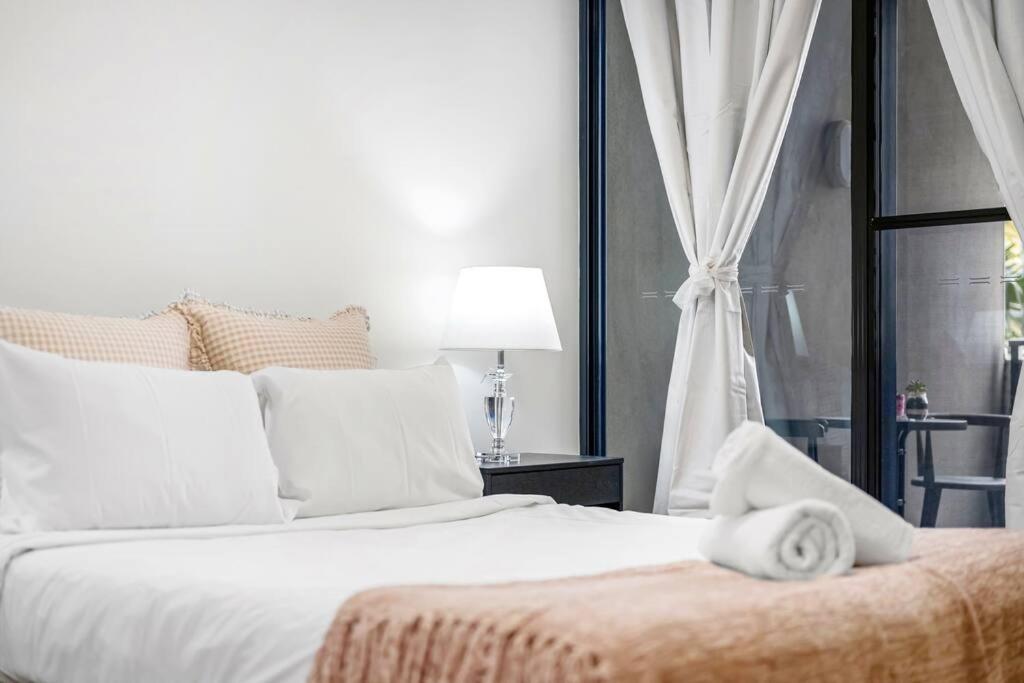 Convenient Modern 2bed Near Airport * Sydney