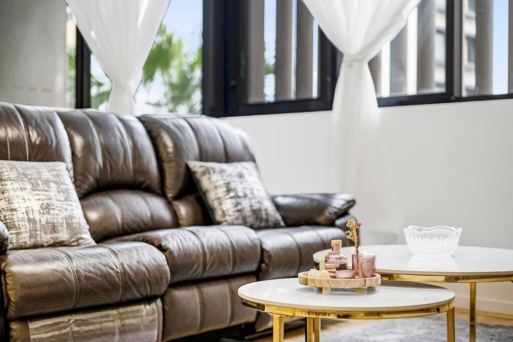 Convenient Modern 2bed Near Airport * Sydney